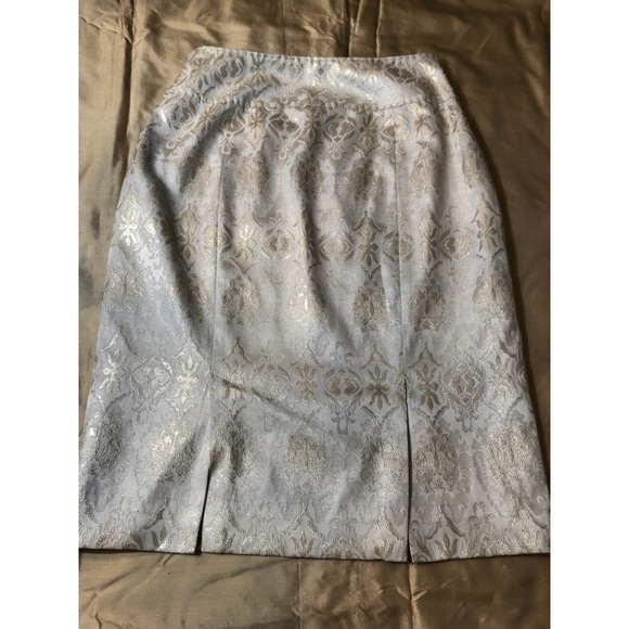 Tahari. Snowbed skirt. - Picture 3 of 8